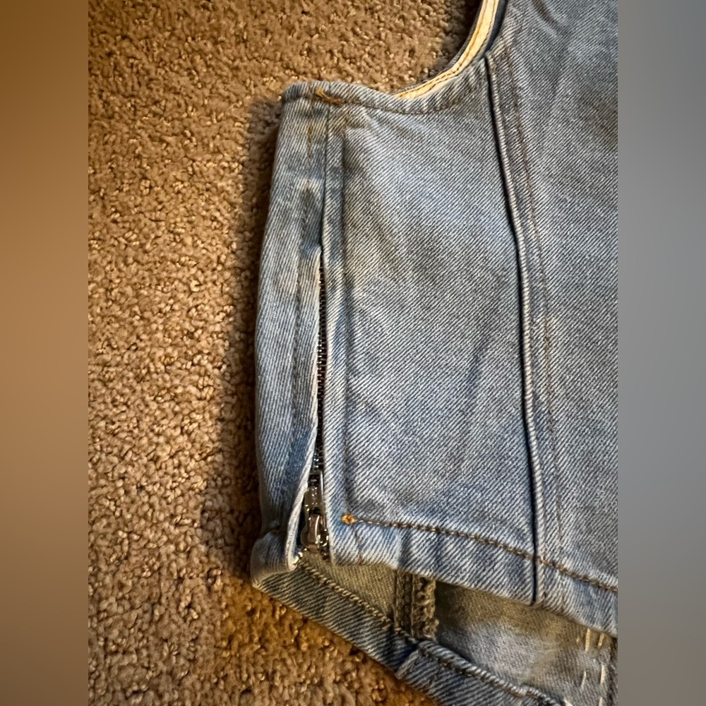 Stylish Blue Denim Women's Top - Picture 6 of 6